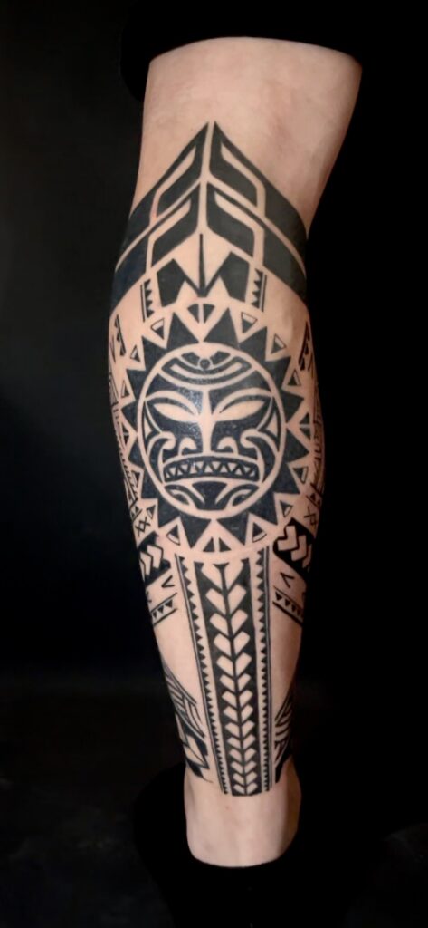 tatuaj maori picior tatuaje barbati tatuje fete blackwork linie geometric ana berea crossroads tattoo